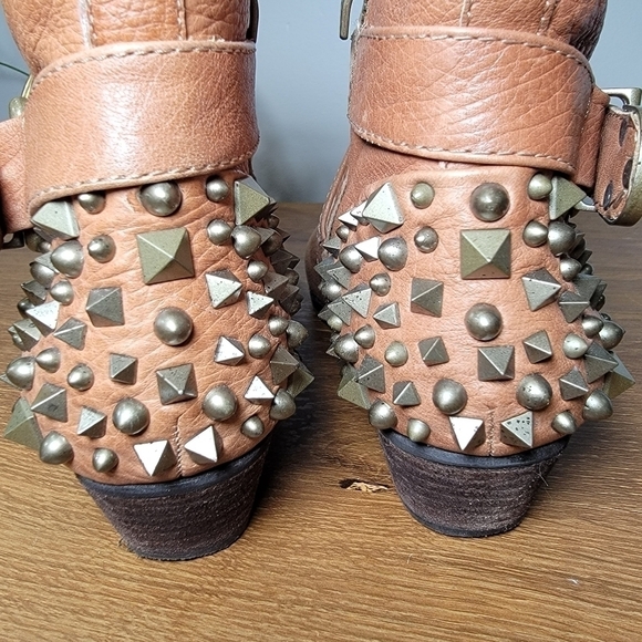 Vince Camuto Marcin Leather Studded Ankle Boots Booties Size 6.5 - Picture 11 of 16